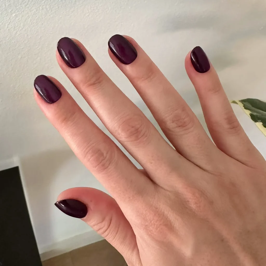 30 Trendy Short Fall Nails Perfect for a Classy Look 21 black cherry gloss short round Halloween fall nails 2026 — moody chic manicure