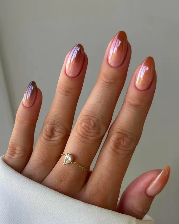 30 Trendy Short Fall Nails Perfect for a Classy Look 19 caramel ombre short oval fall nails 2026 — warm gradient natural autumn manicure